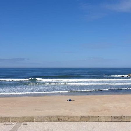 The Shore At Seaside Paradise - Cozy Patio On The Promenade Espinho  Luaran gambar