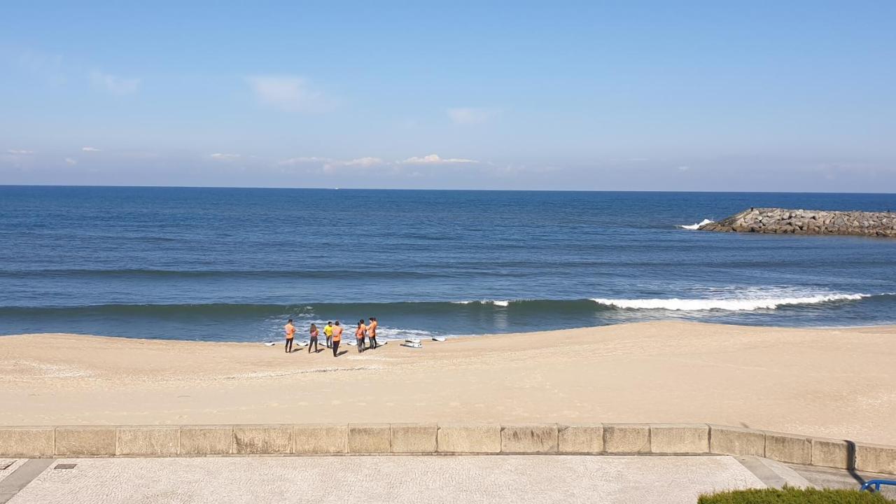 The Shore At Seaside Paradise - Cozy Patio On The Promenade Espinho  Luaran gambar